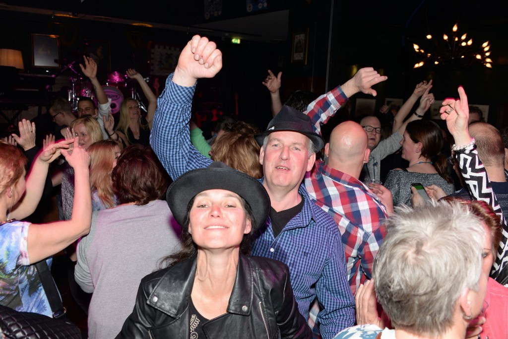 ../Images/Heel Noordwijkerhout zingt Hazes 292.jpg